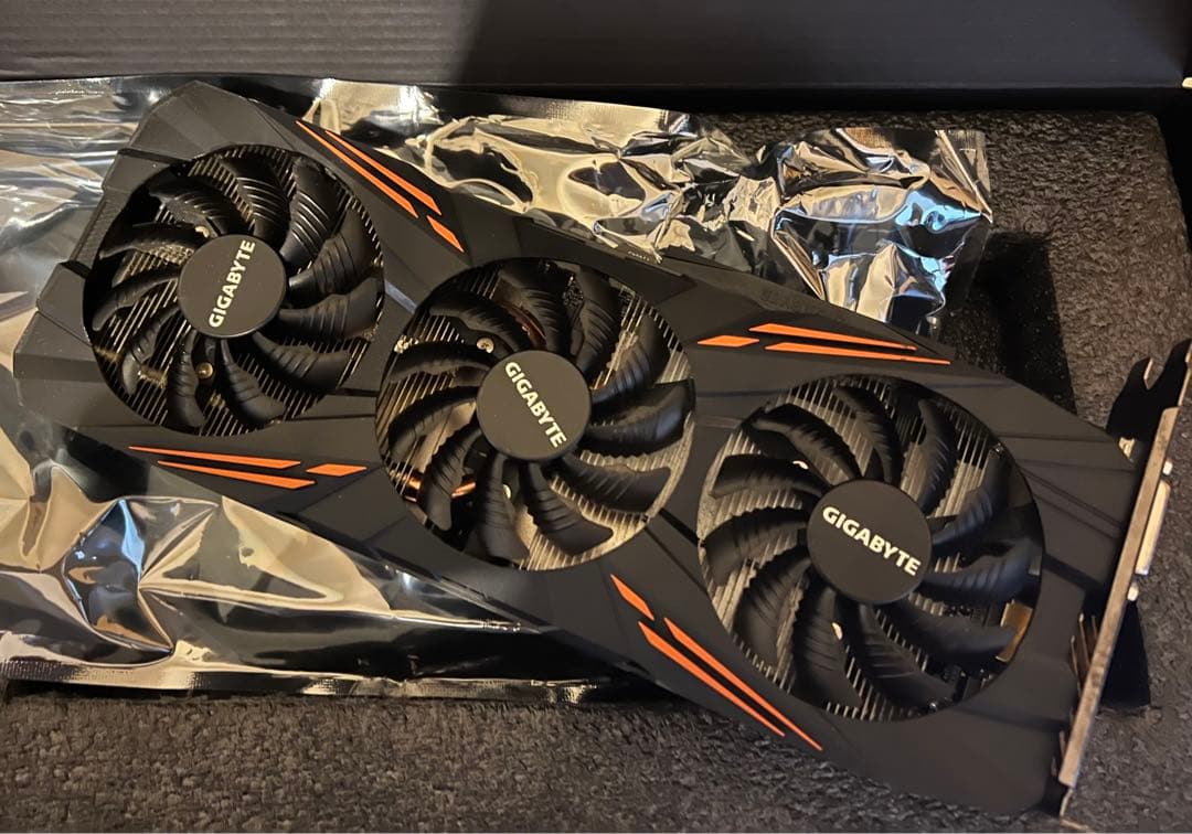 グラフィックボード・グラボ・ビデオカード GTX1070(GV-N1070G1 GAMING-8GD)PCIExp 8GB