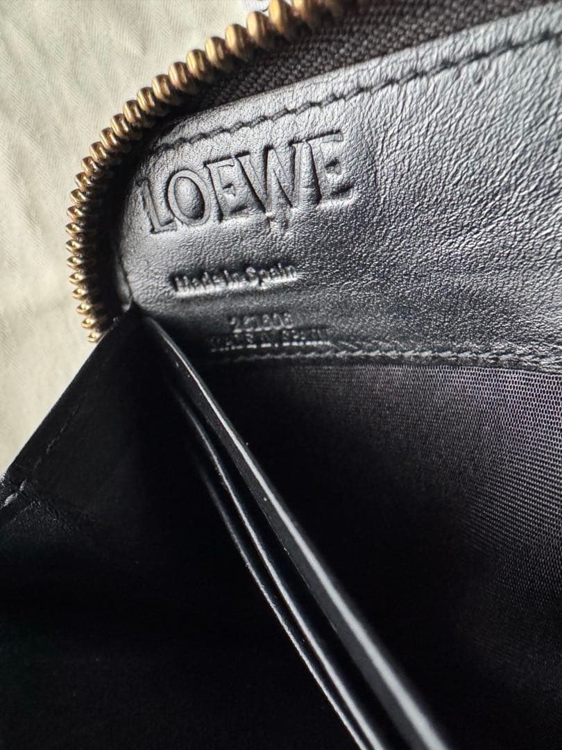 【限定価格】 218 LOEWE ロエベ ラウンドファスナー 長財布