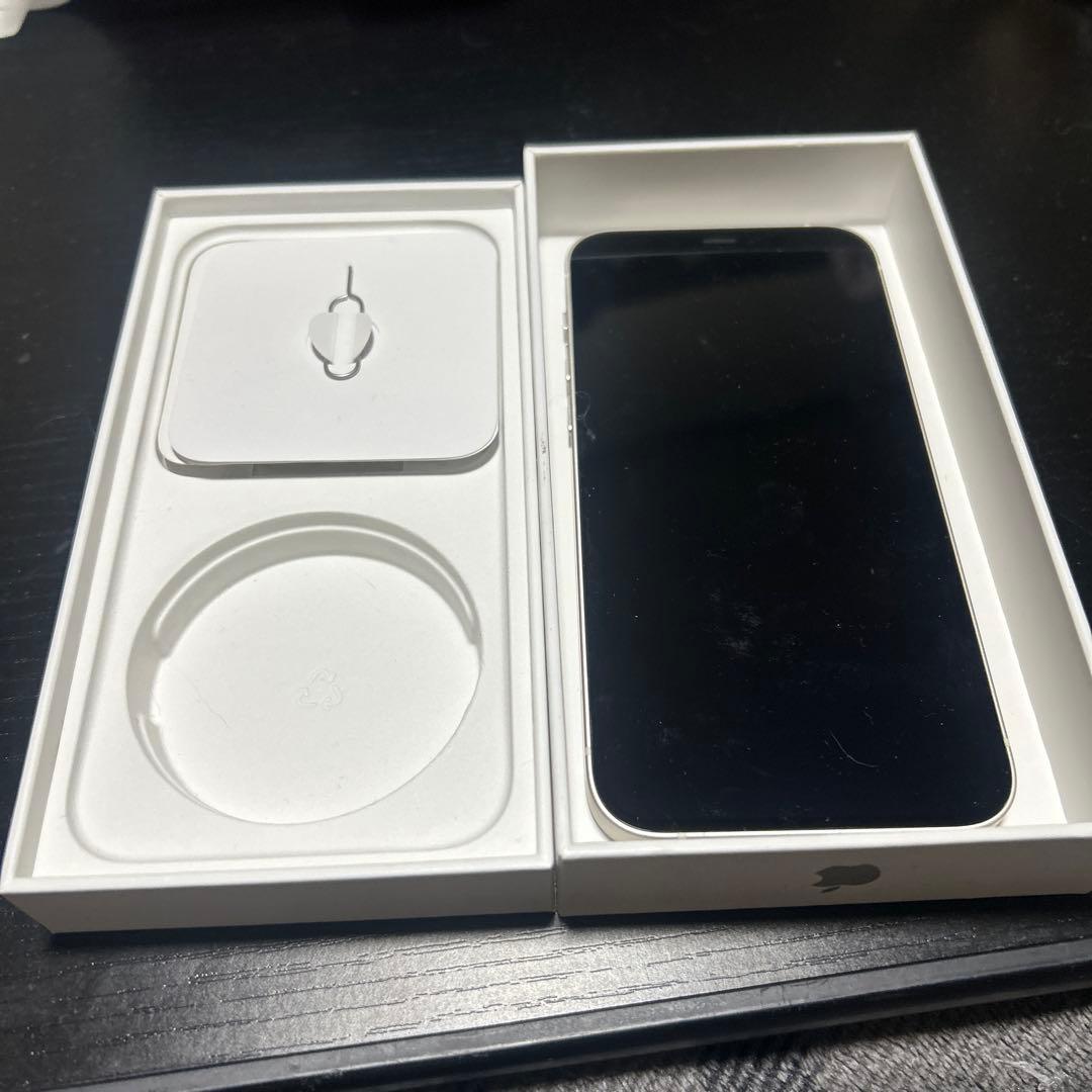 Apple iPhone 12 ホワイト 本体64GB
