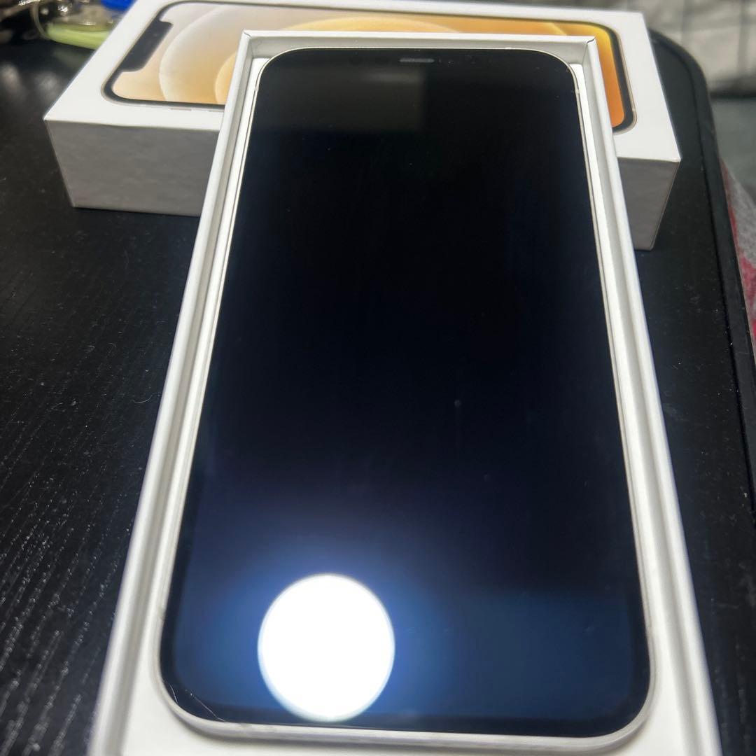 Apple iPhone 12 ホワイト 本体64GB