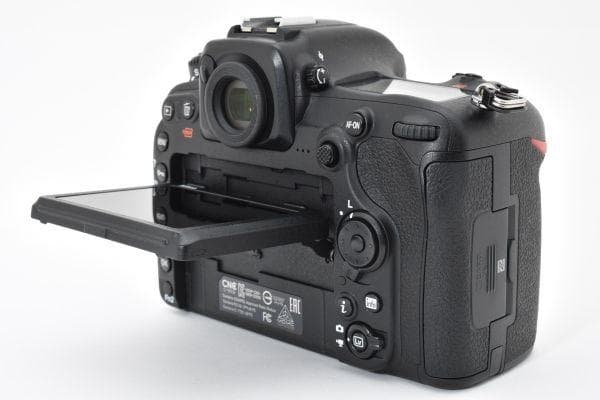 ★美品★ショット数7493回★ ニコン D500 ボディ#826 付属品多数