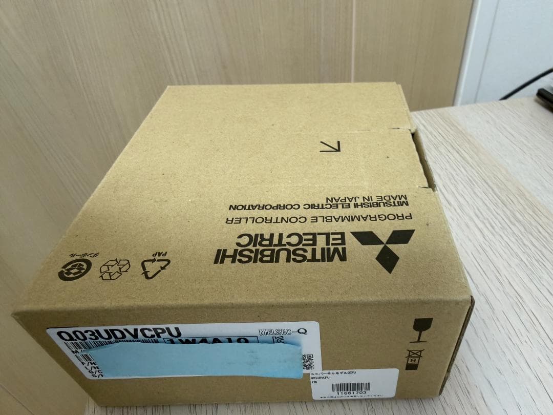 新品未使用　三菱電機 Q03UDVCPU CPU