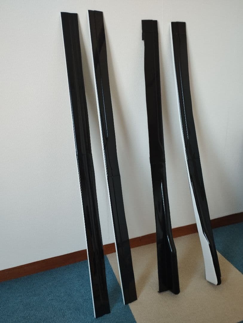 ヴォクシーノアエクスファイア80系自作加工　フィンサイドステップ　2色塗分風白黒