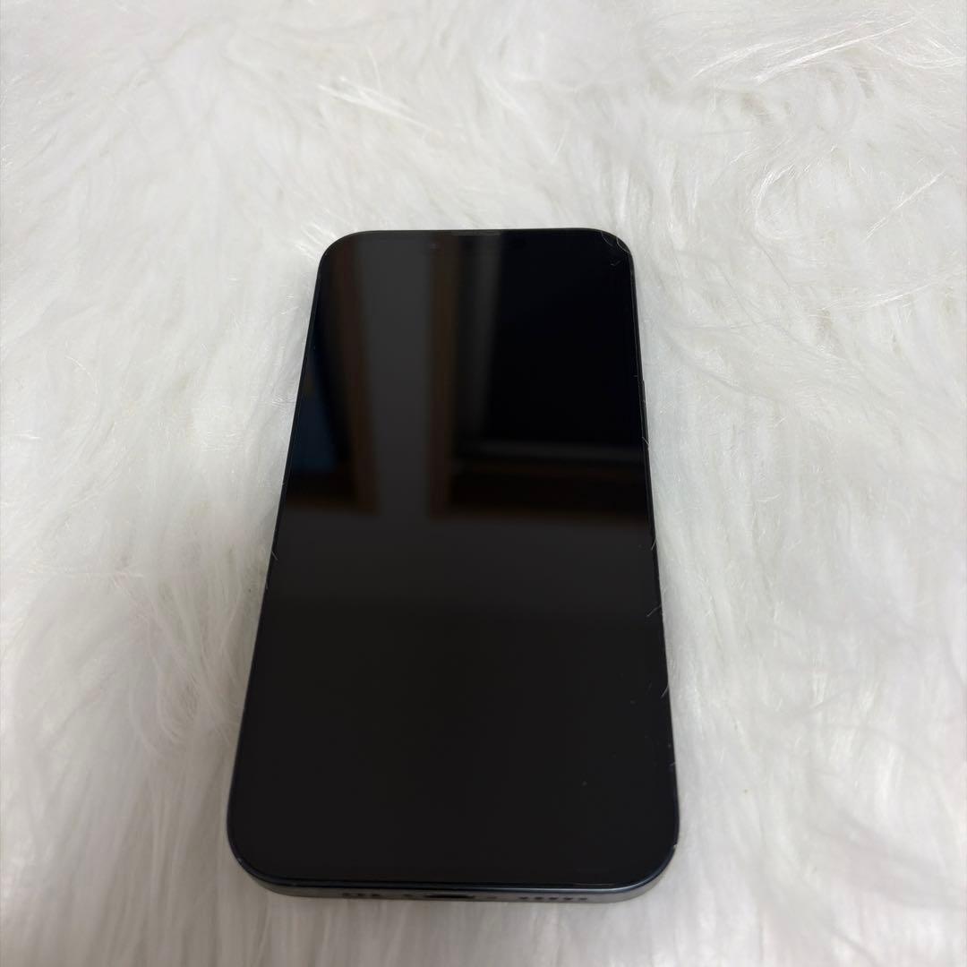 Apple iPhone 13 ブラック 本体