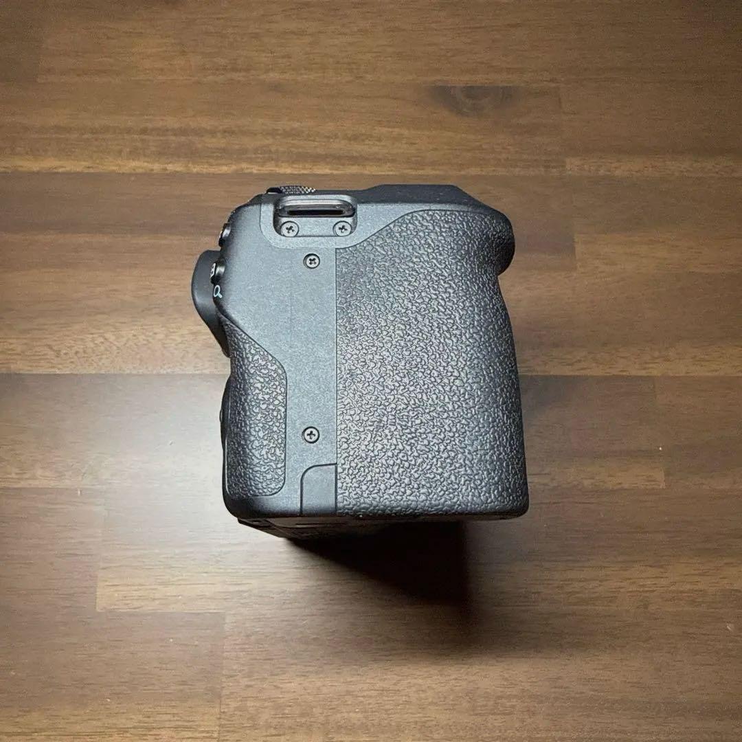 CANON EOS R10 レンズキット　18-150mm