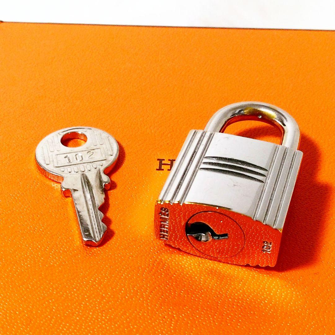 HERMES エルメス カデナ南京錠パドロック　チャームアクセサリー