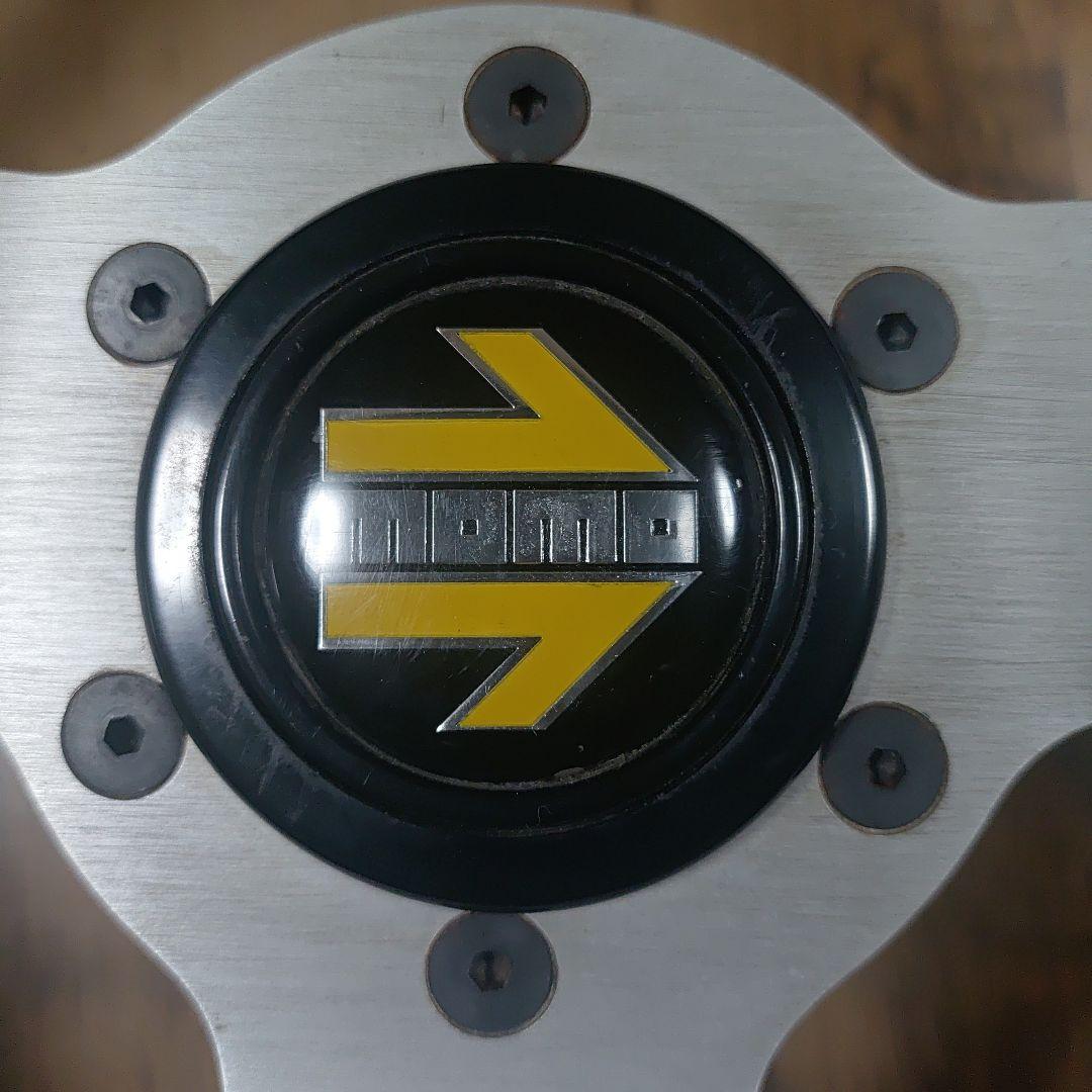 MOMOビンテージハンドル ウッドステアリング INDY ホーンボタン ボス付き