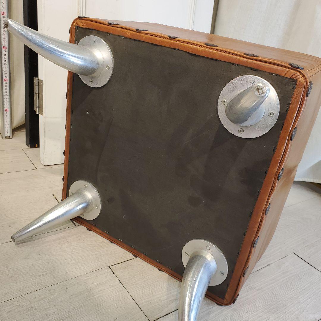 ヴィンテージレザー　アンティークスツール　オットマン　本皮