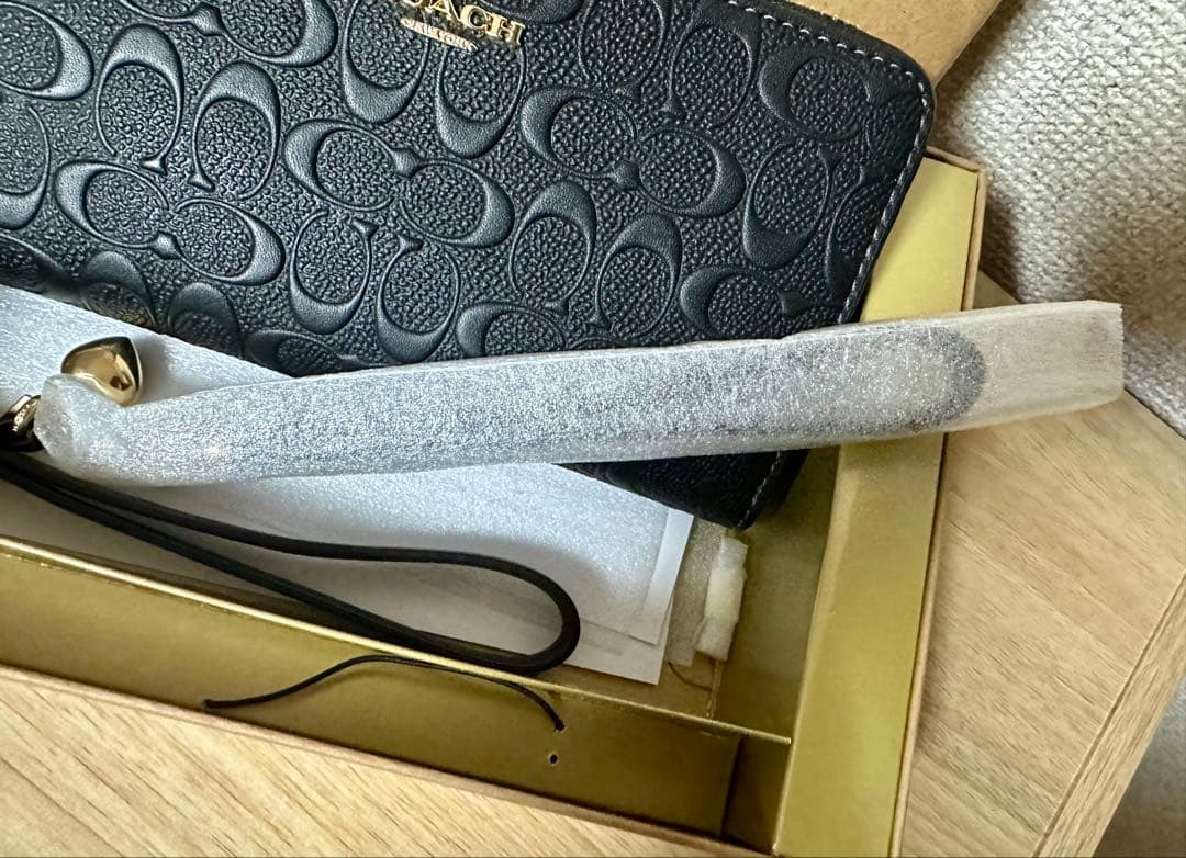 COACH ロング ジップ アラウンド ウォレット・シグネチャーレザー