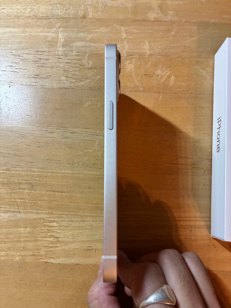 Apple iPhone 13 ホワイト 128GB SIMフリー　即日配送