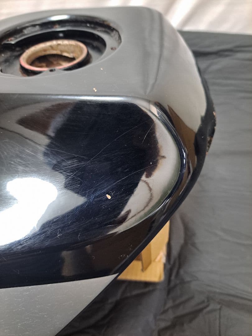 Kawasaki GPZ400R ガソリンタンク