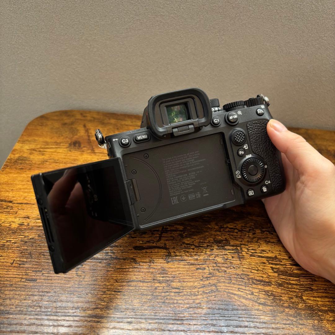 Sony α7IV ILCE-7M4 + TAMRON レンズ