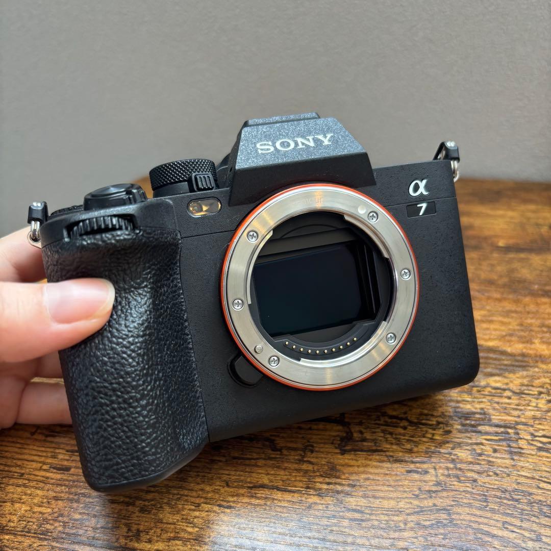 Sony α7IV ILCE-7M4 + TAMRON レンズ