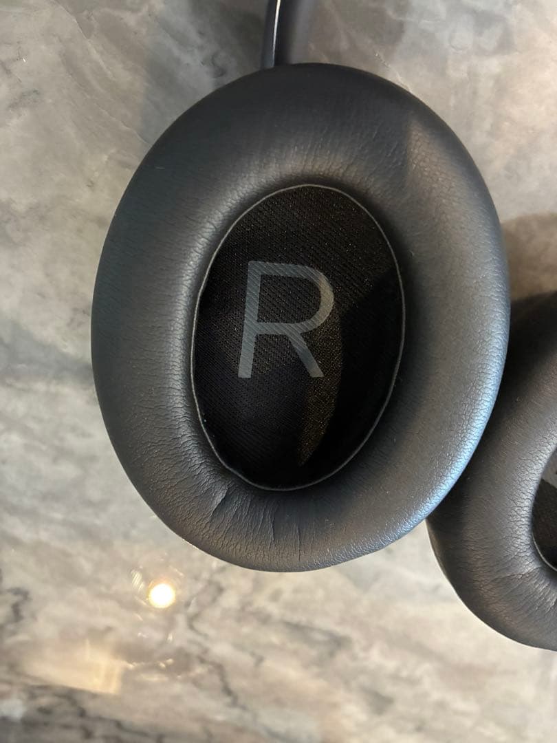 【美品】NOISE CANCELLING HEADPHONES 700