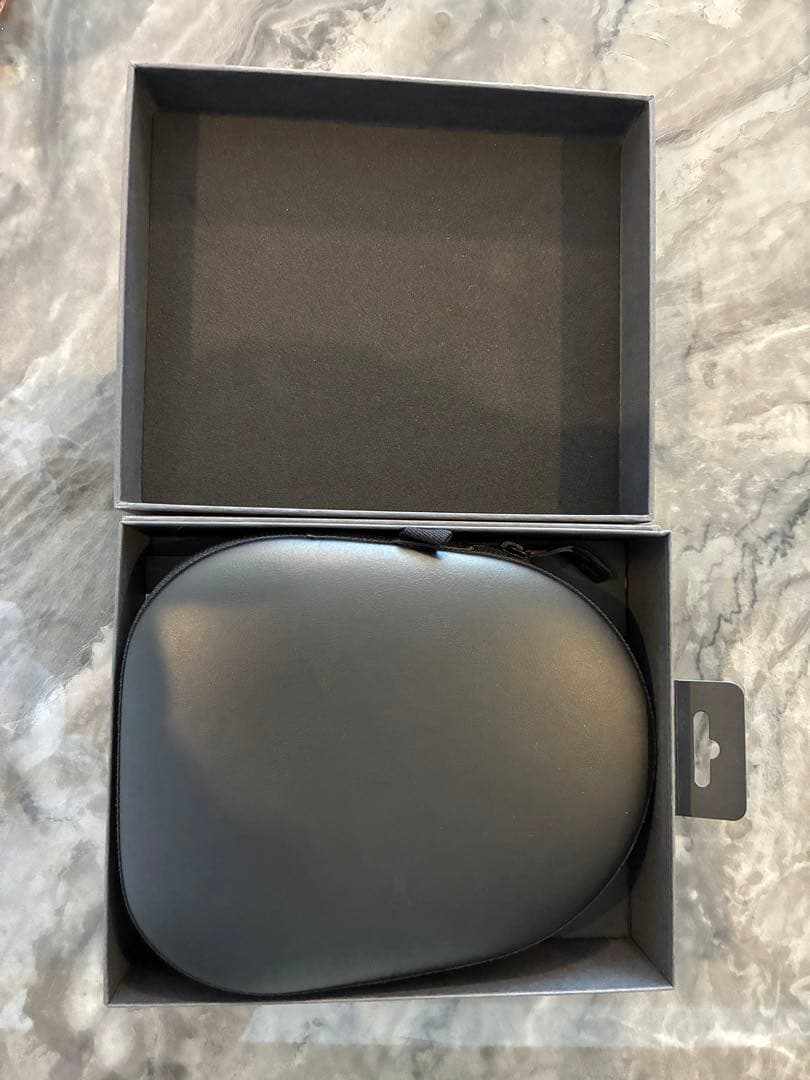 【美品】NOISE CANCELLING HEADPHONES 700