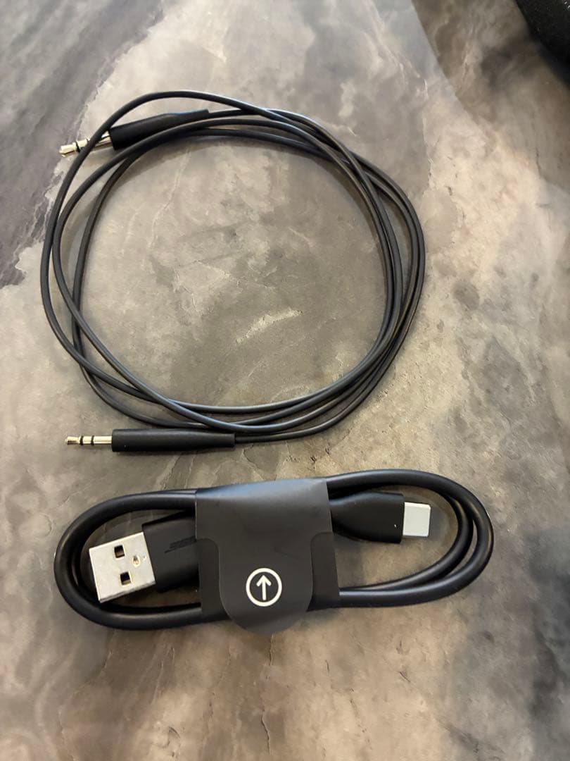 【美品】NOISE CANCELLING HEADPHONES 700