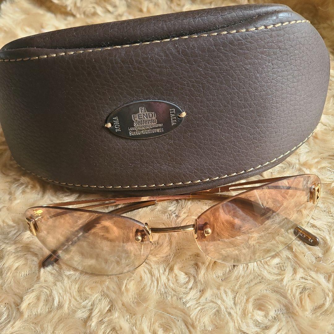 縁なし希少【FENDI】フェンディサングラス