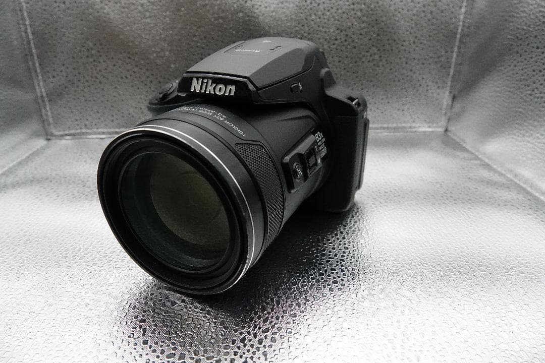 Nikon COOLPIX P900 　外箱、ポーチその他小物付属