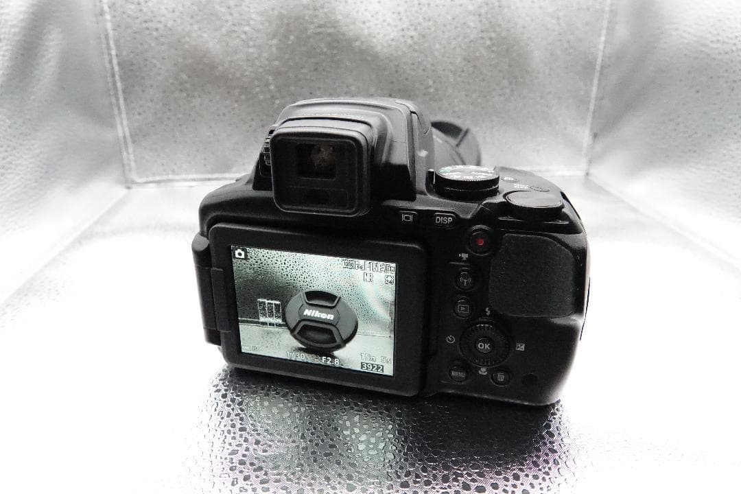 Nikon COOLPIX P900 　外箱、ポーチその他小物付属