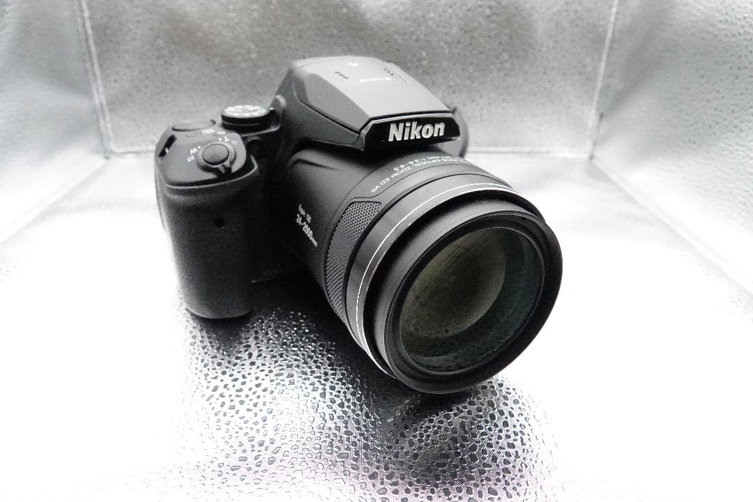 Nikon COOLPIX P900 　外箱、ポーチその他小物付属