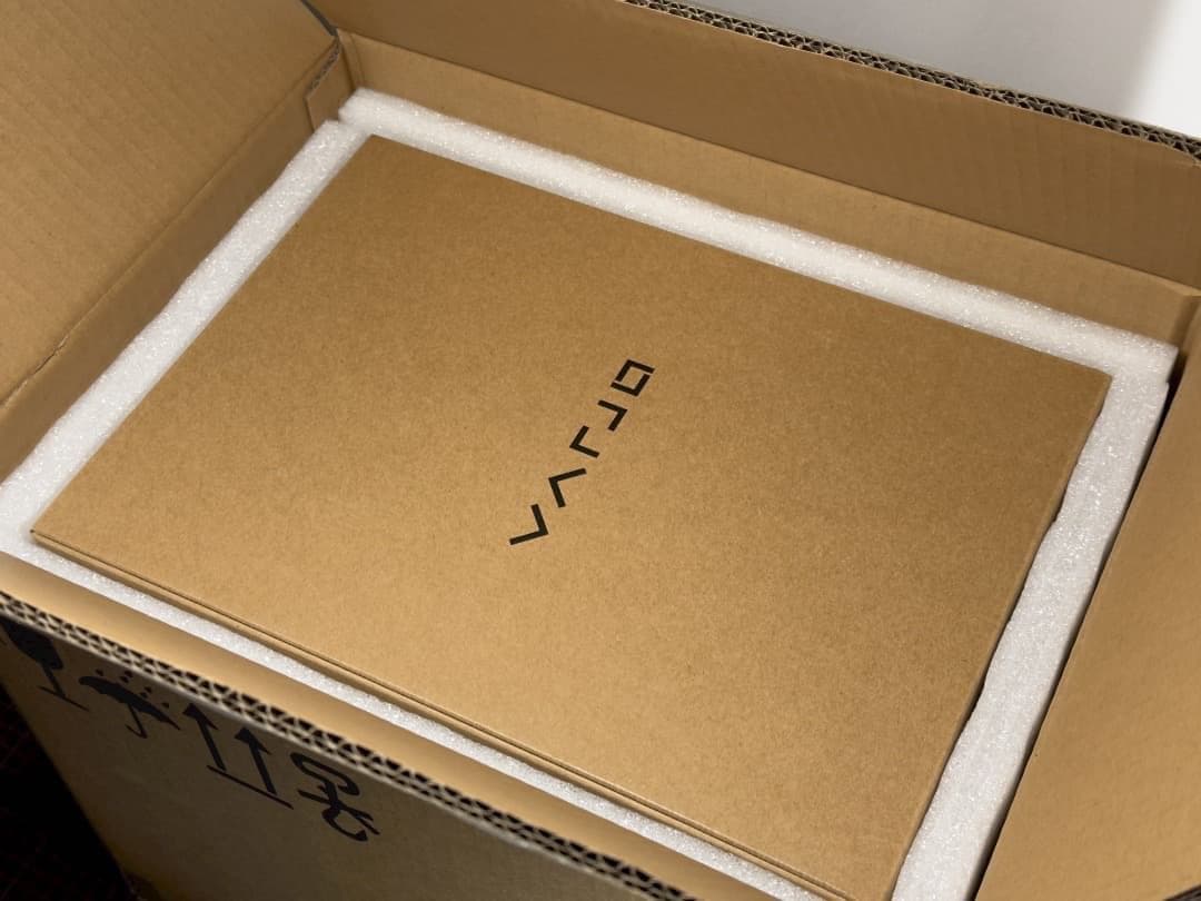 最終値下げ 未使用に近い Varjo Aero VRヘッドセット＋アクセサリー