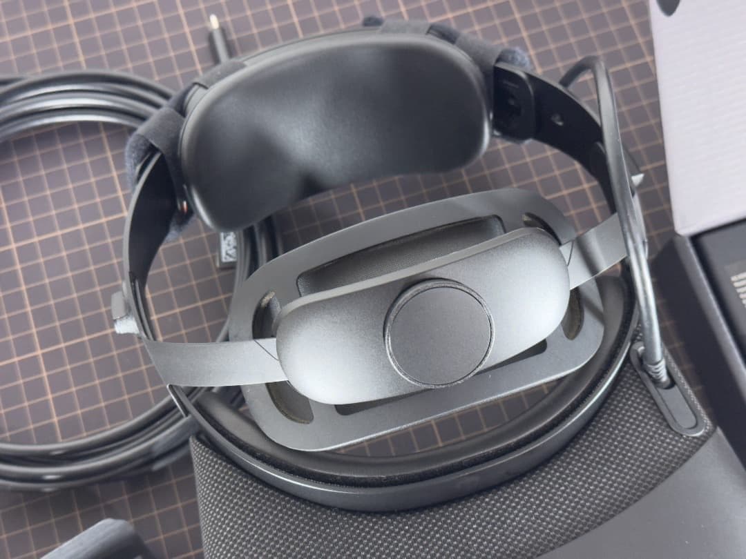 最終値下げ 未使用に近い Varjo Aero VRヘッドセット＋アクセサリー