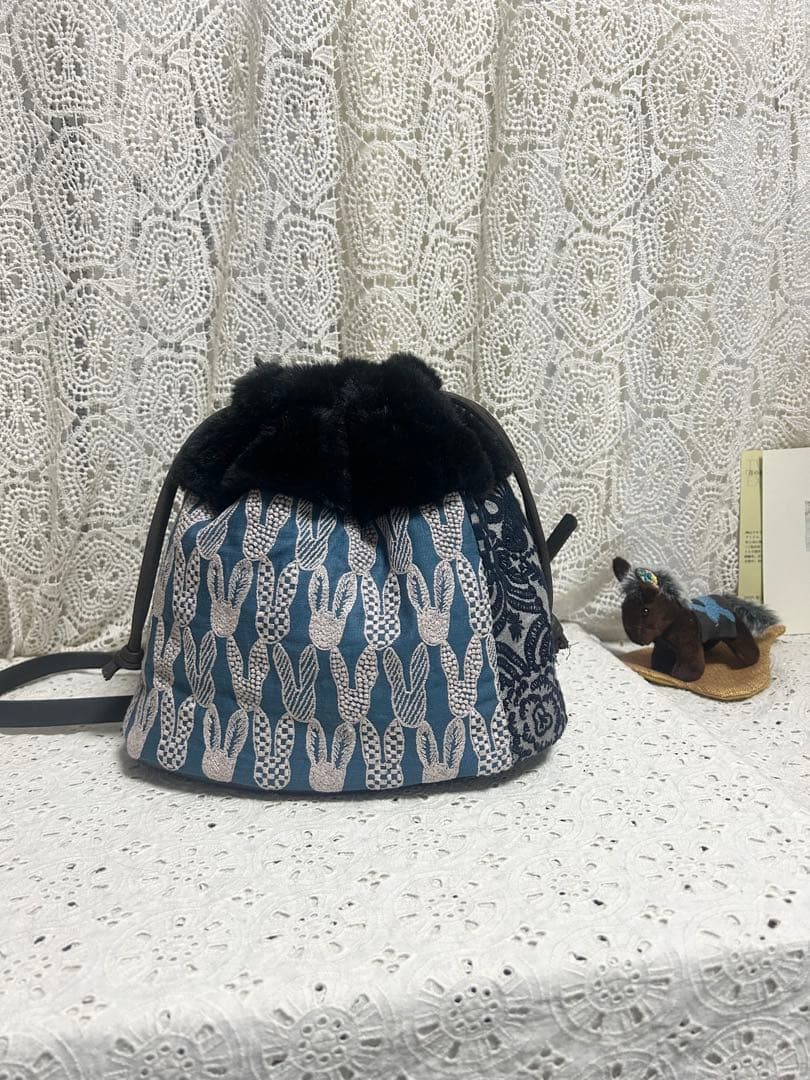 a*a様 60108Ｂミナペルホネンハンドメイドファーポシェット