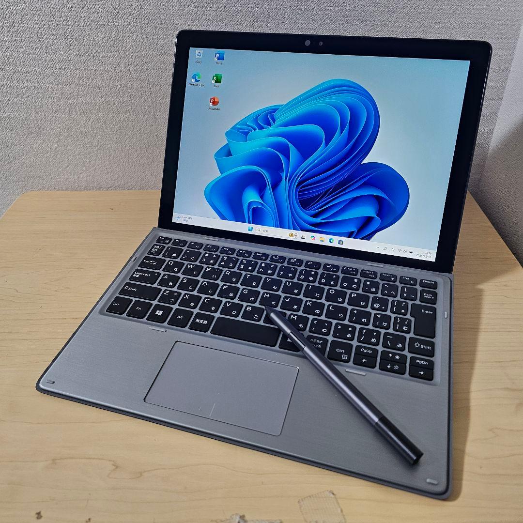 Latitude 7210 2in1／Surface Pro7 ライバル機　i7