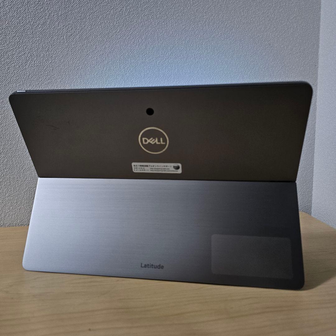 Latitude 7210 2in1／Surface Pro7 ライバル機　i7