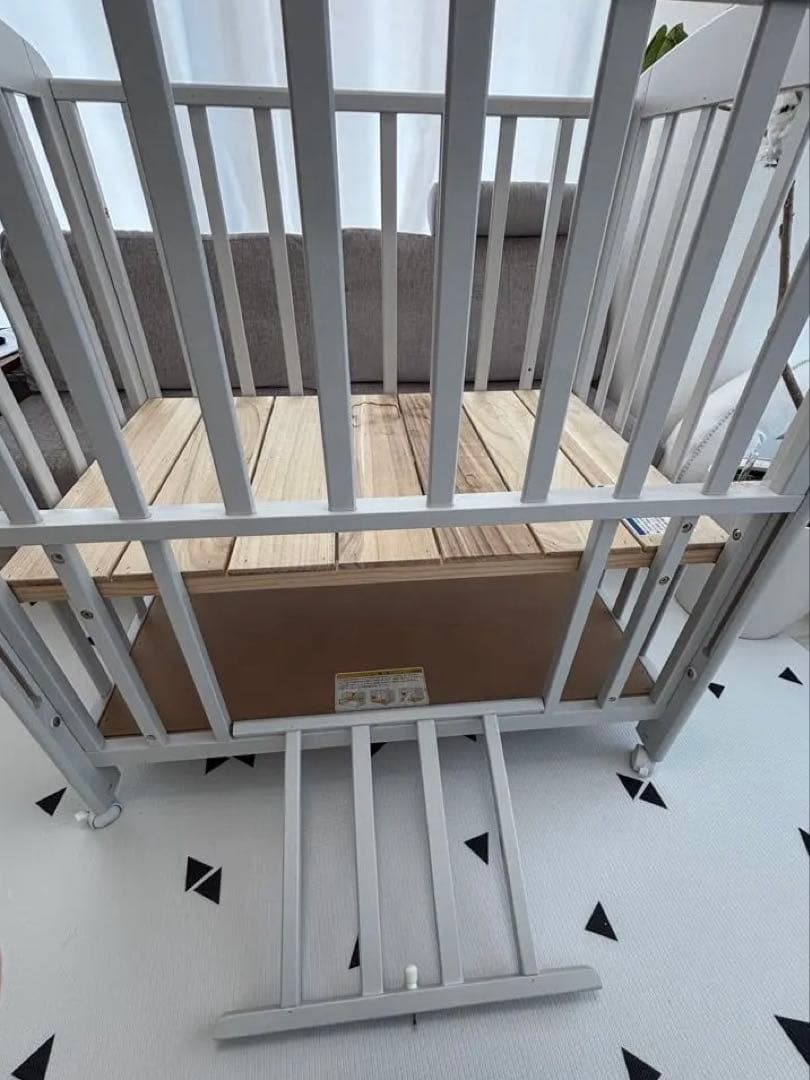 カトージ　ベビーベッド　ミニタチベッド　グレー