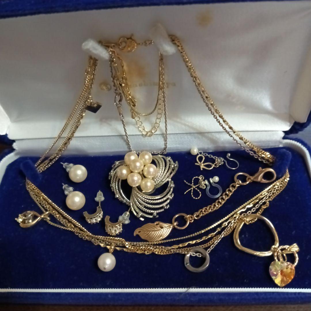 遺品整理アクセサリーまとめ　K18パールペンダントトップ、ニナリッチete14K