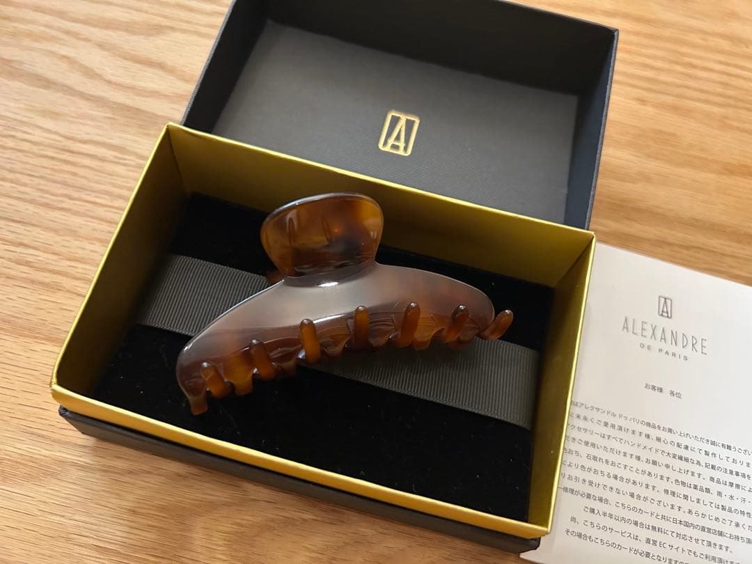 アレクサンドルドゥパリ Mサイズクリップ （エカイユ）新品同様