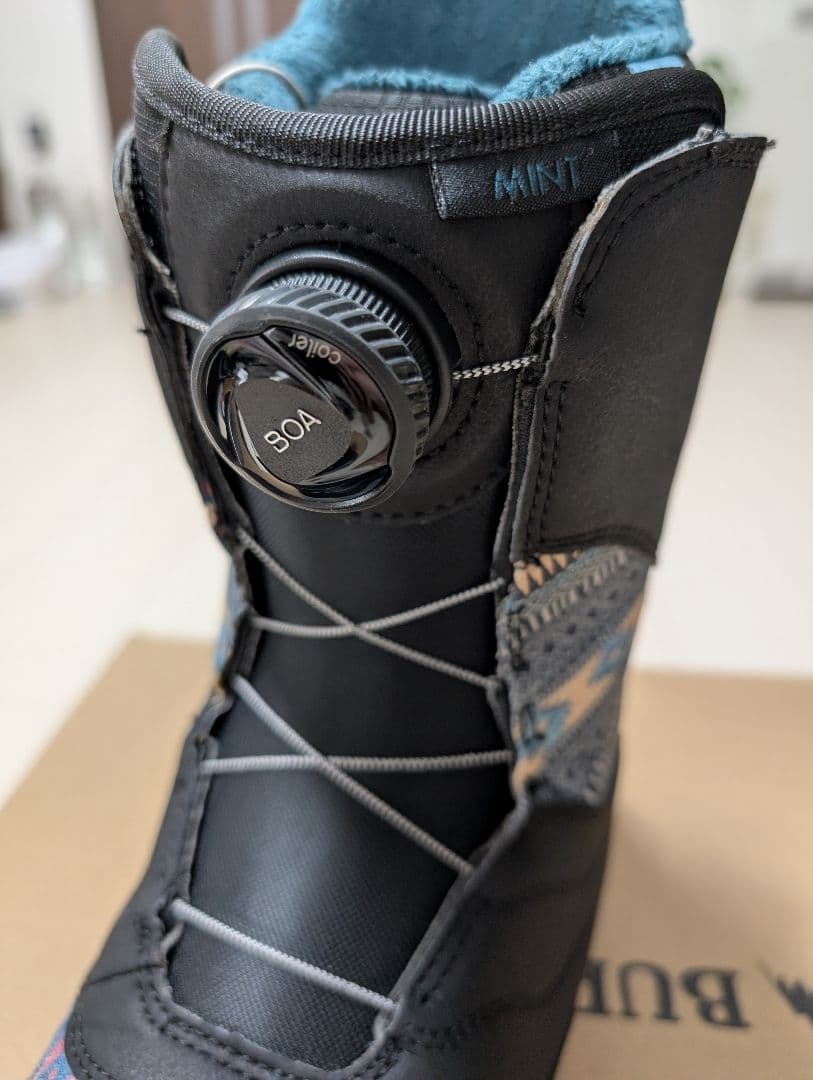 新品同様 スノーボードブーツ PHOTON MINT