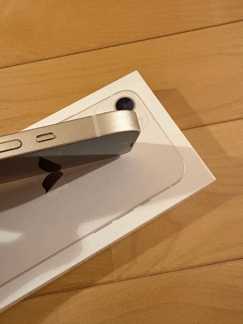 Apple iPhone 13 128GB ホワイト