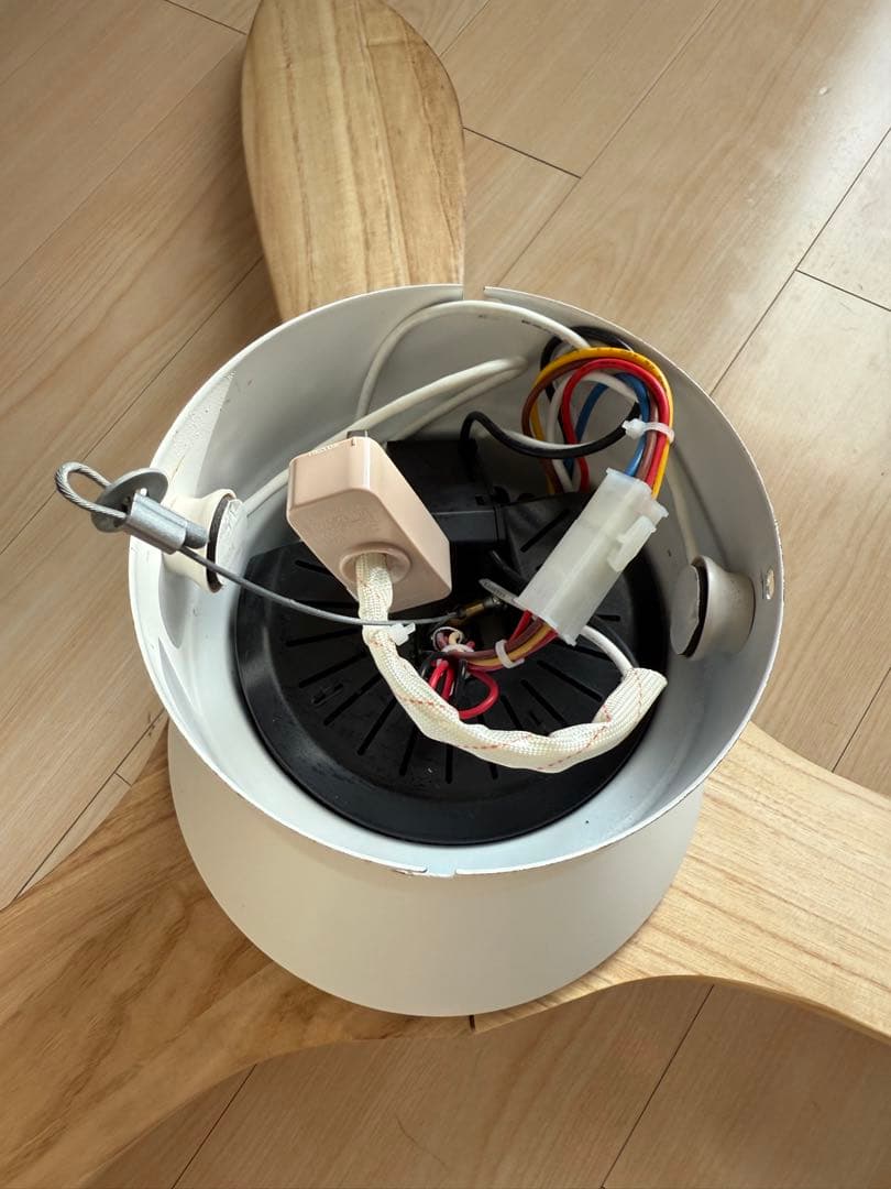 LOWYA シーリングファンライト New Jabalia2 ホワイト