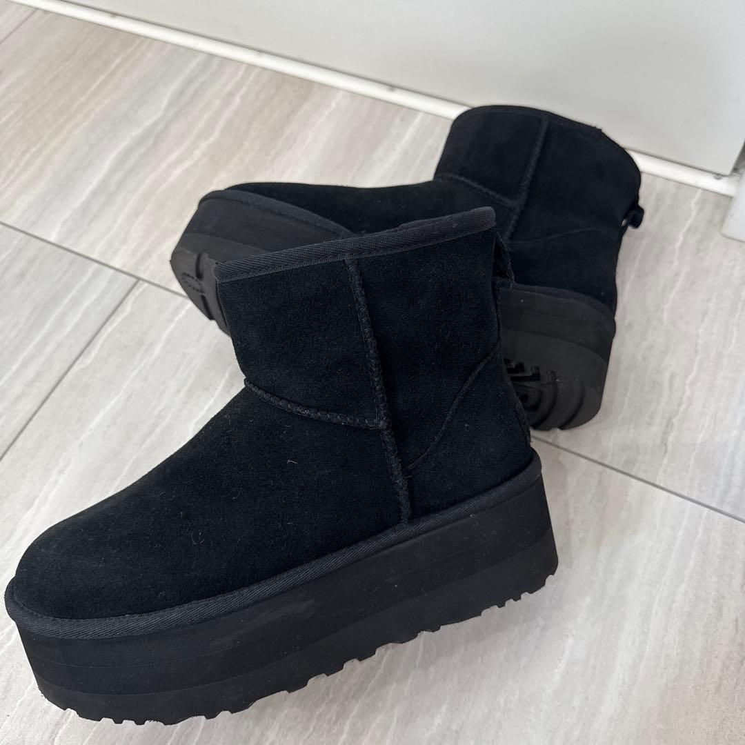 UGGクラシック ミニプラットフォーム