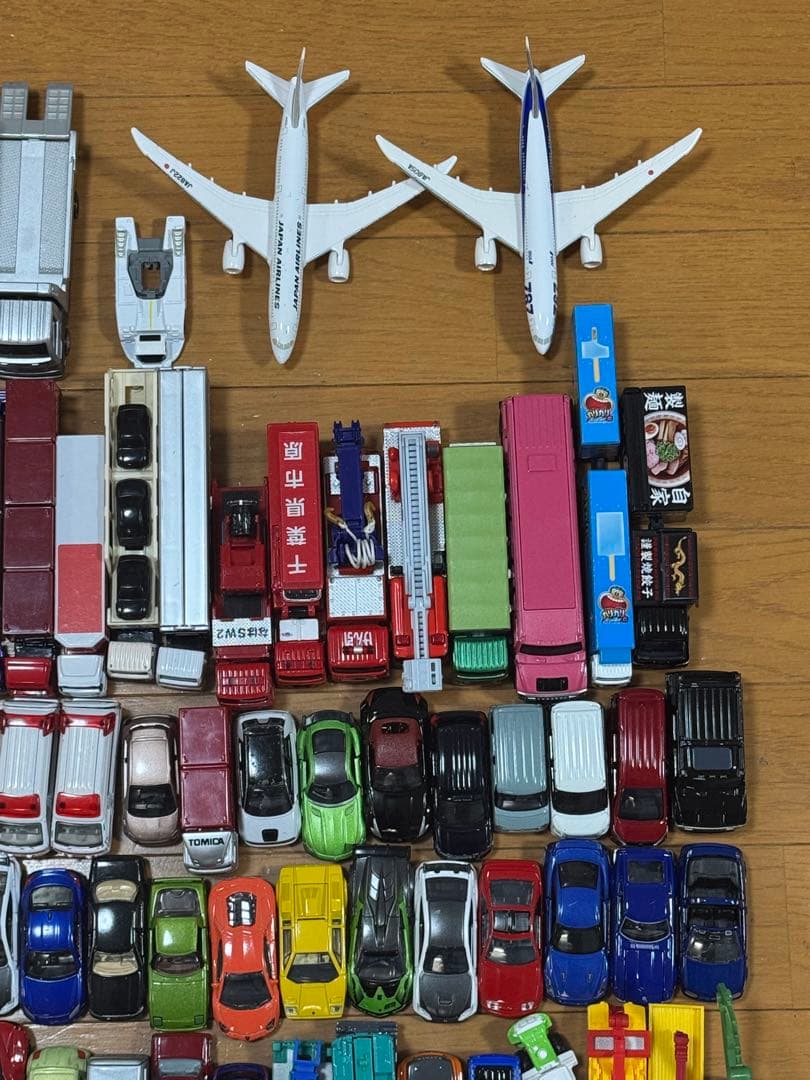 トミカ まとめ売り 150台 TOMICA