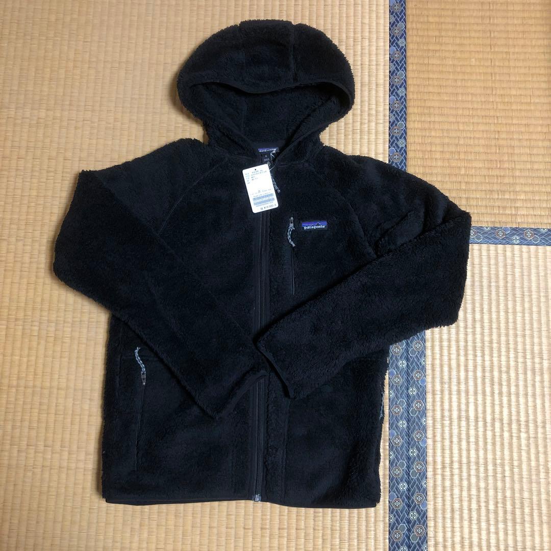 新品　パタゴニア　ボアフリースパーカー