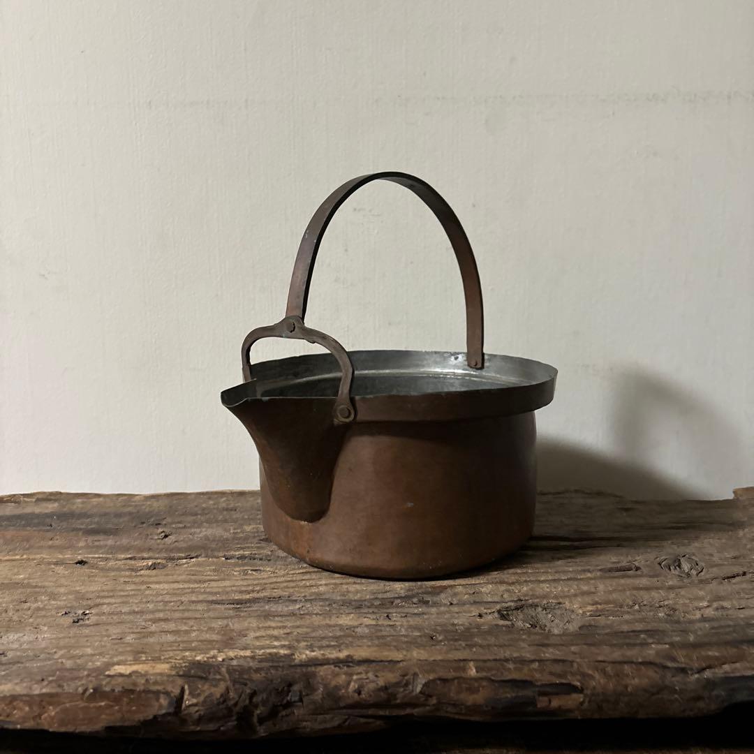 シャビー　古い片口銅鍋　⑥ コッパーケトル　片口　ガーデニング　古道具　検:李朝