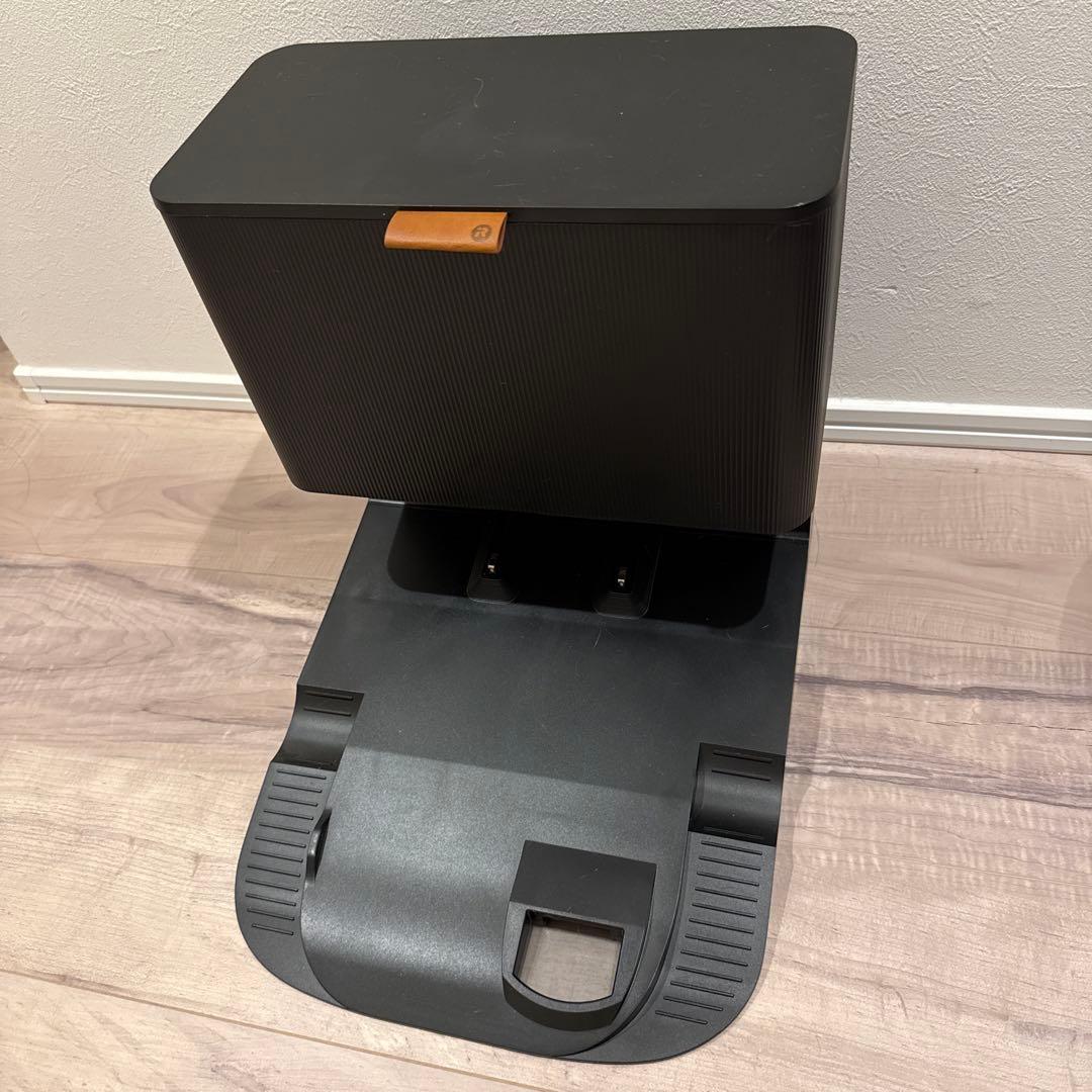 【値下げしました】【1回使用】ルンバj9＋ 限定ブラック/ゴールド