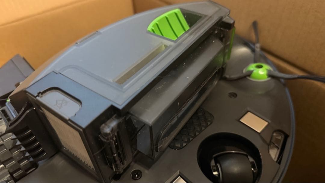 【値下げしました】【1回使用】ルンバj9＋ 限定ブラック/ゴールド