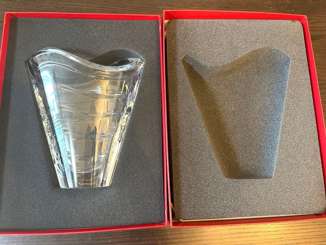 バカラ　Baccarat フラワーベース　花瓶　新品　外箱有