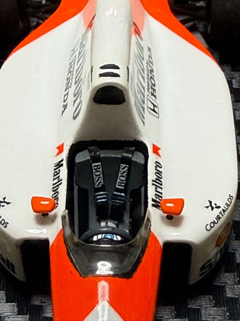 1/43 F1 Flat Out マクラーレンMP4/6