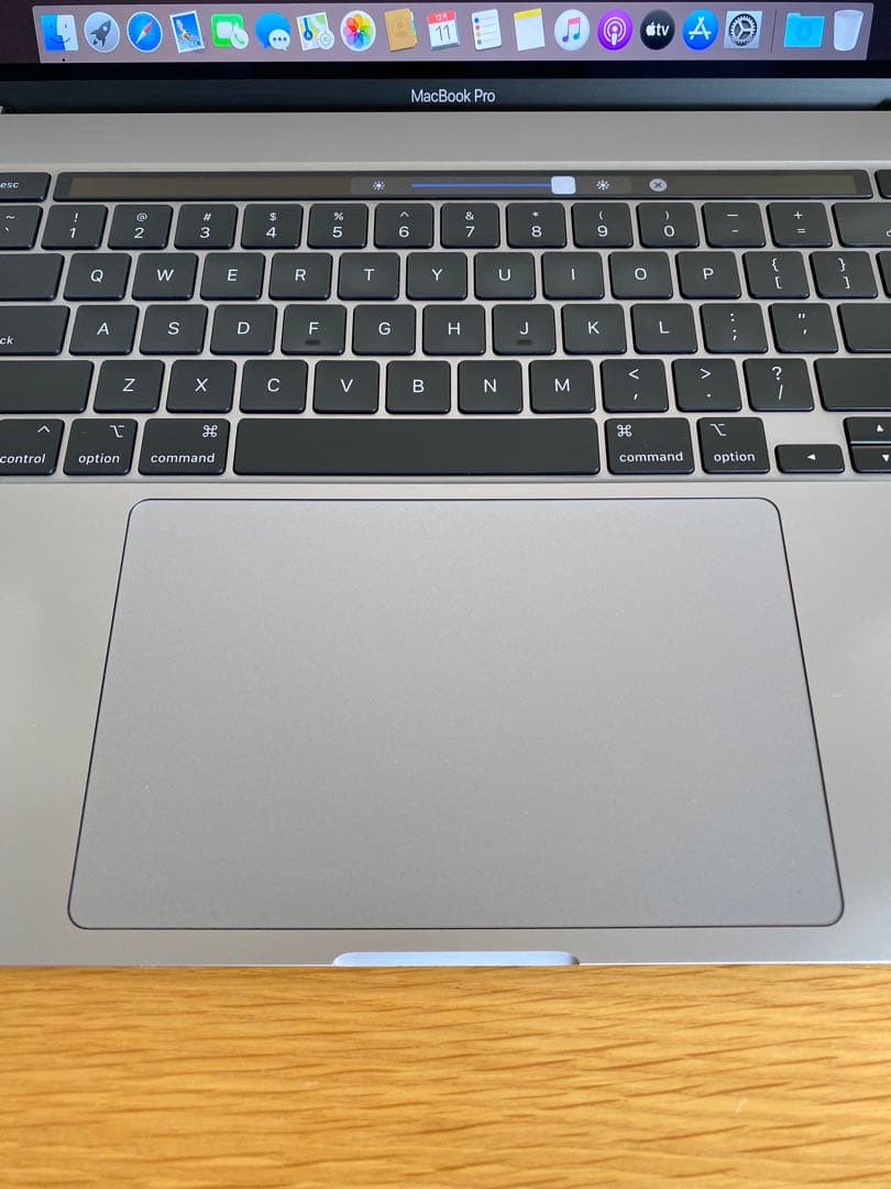 MacBook Pro 2019 高性能・大画面 MacBook本体　充電器付