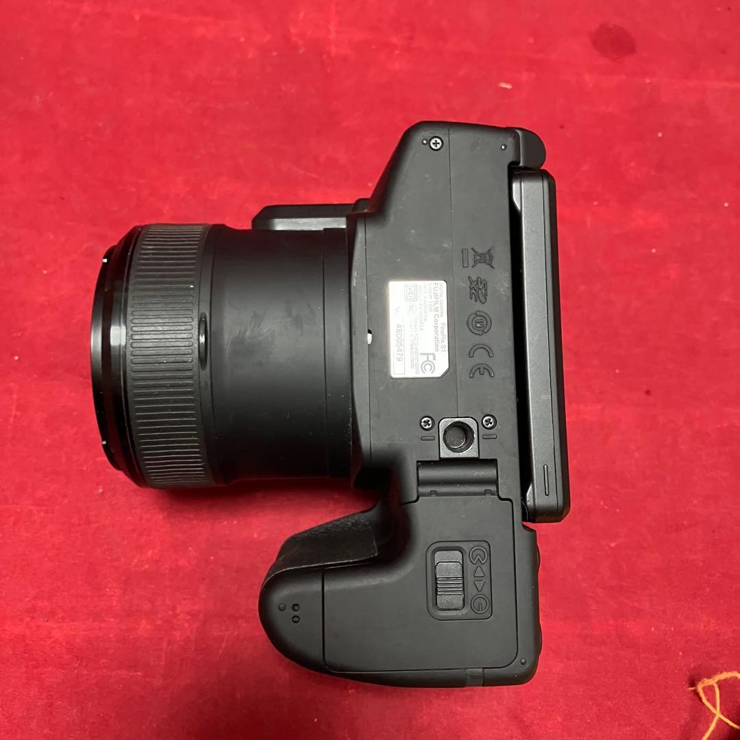 50倍ズーム　Fujifilm FinePix S1