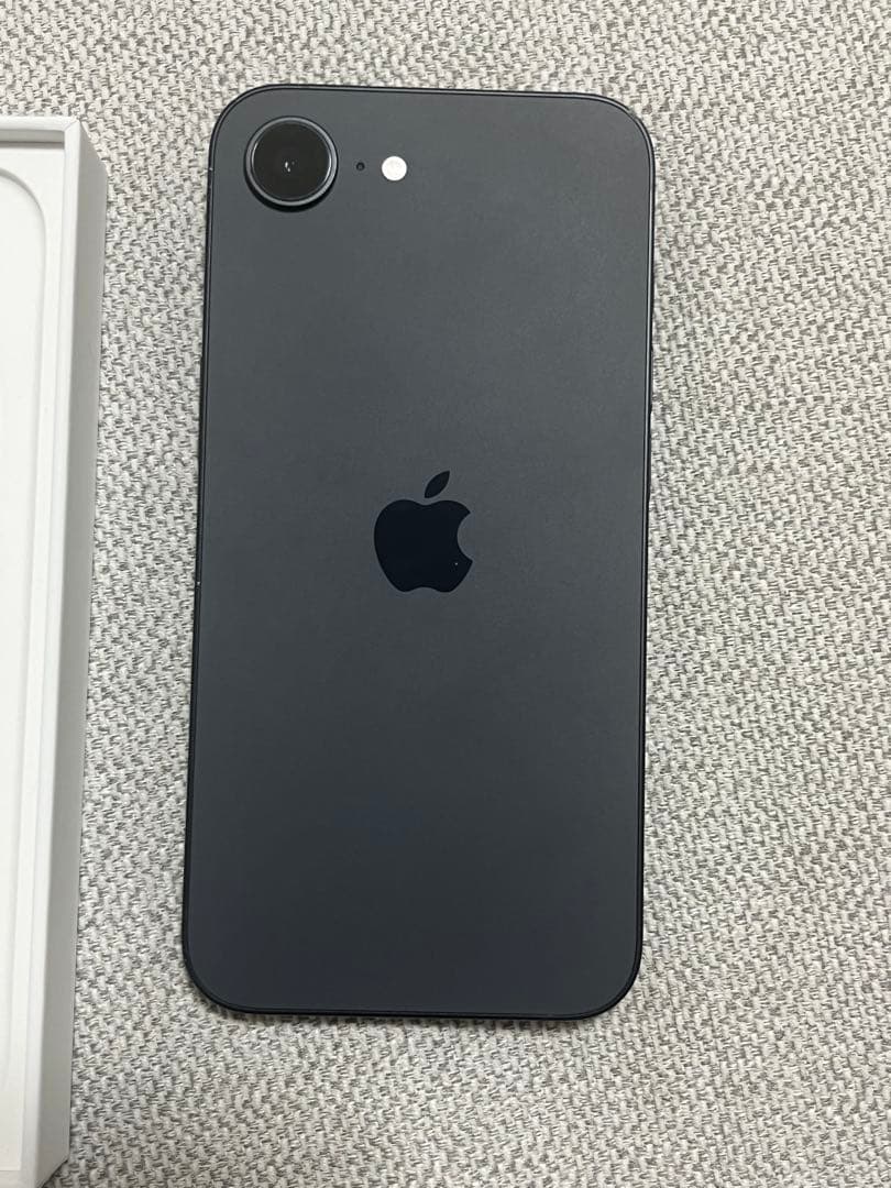 【週末特価】iPhone 16e ブラック 本体