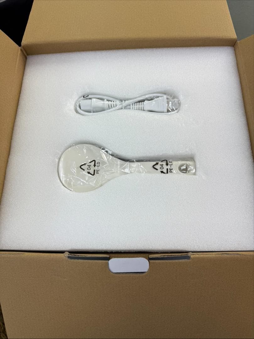 ★未使用　LOCABO　糖質カット炊飯器　LOCV-3D7040　2023年製