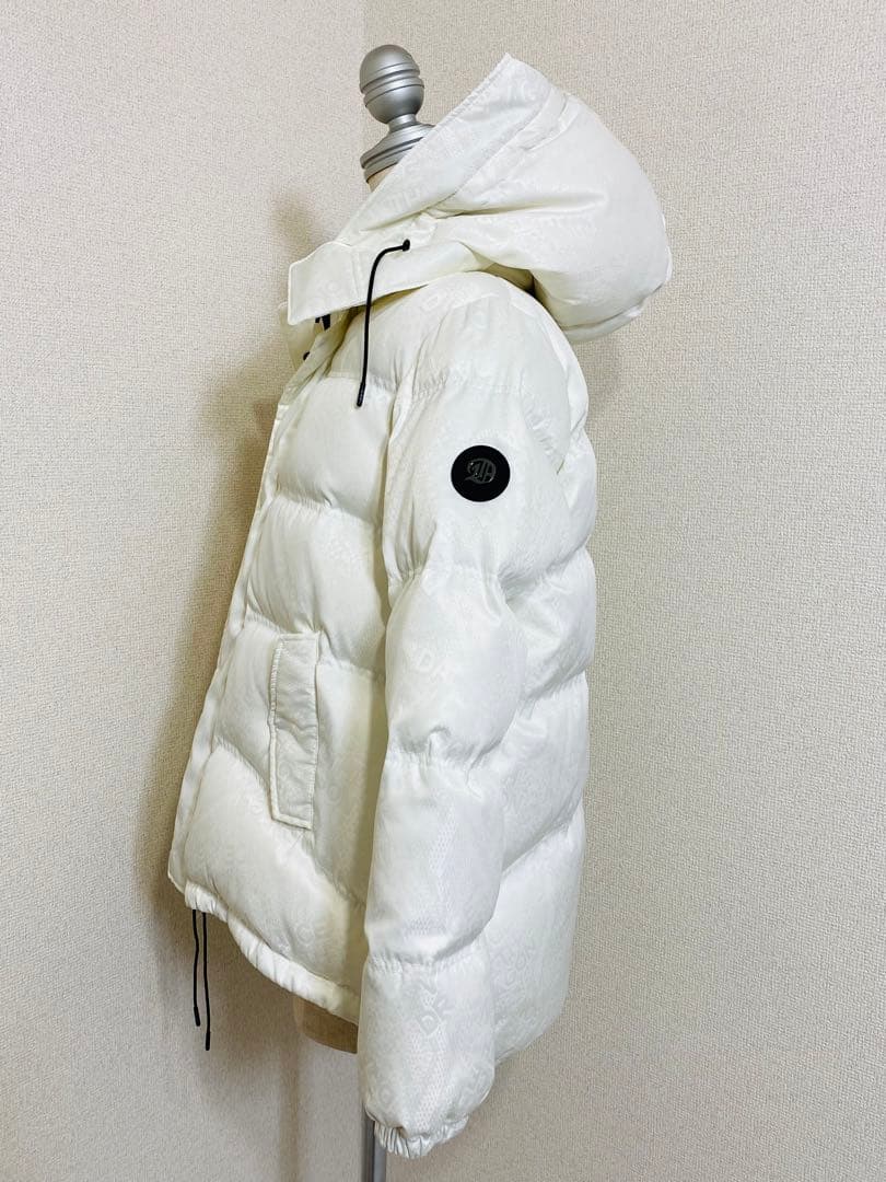 8094. DANCE WITH DRAGON 総柄 ダウンジャケット