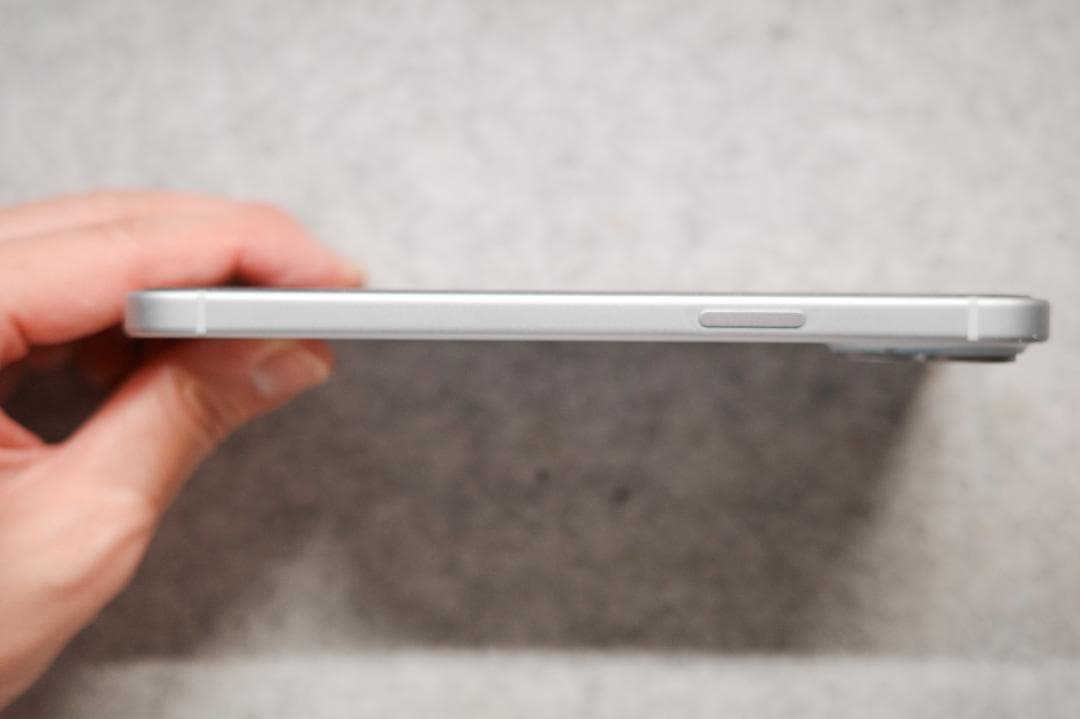 iPhone 15 Plus 128GB ブルー SIMフリー 中古