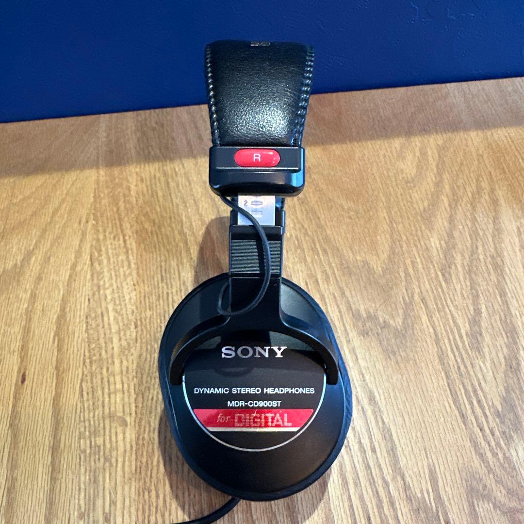 本日限定価格‼️SONY MDR-CD900ST 密閉型スタジオモニターヘッドホン